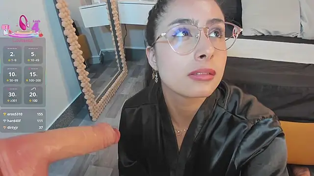 Snapshot of Julia_Martinez_ chatting on 03/15/25, 02:34 Julia Martinez online show from 03/15/25, 02:34