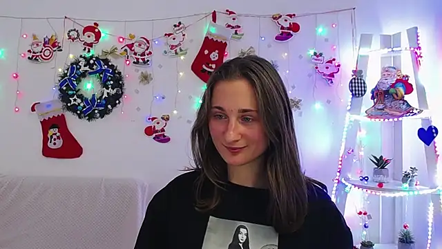 Snapshot of MichelLeee chatting on 12/21/24, 03:20 MichelLeee online show from 12/21/24, 03:20