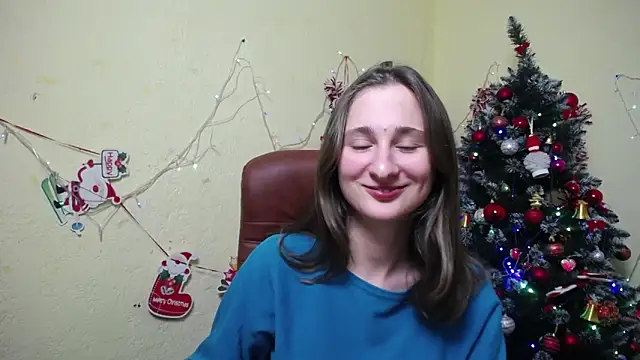 Snapshot of MichelLeee chatting on 12/30/24, 03:35 MichelLeee online show from 12/30/24, 03:35