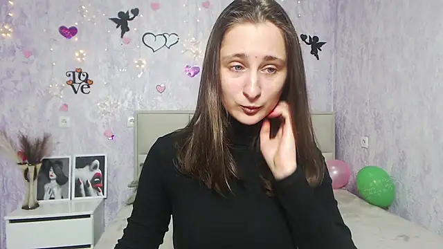 Snapshot of MichelLeee chatting on 02/04/25, 12:11 MichelLeee online show from 02/04/25, 12:11