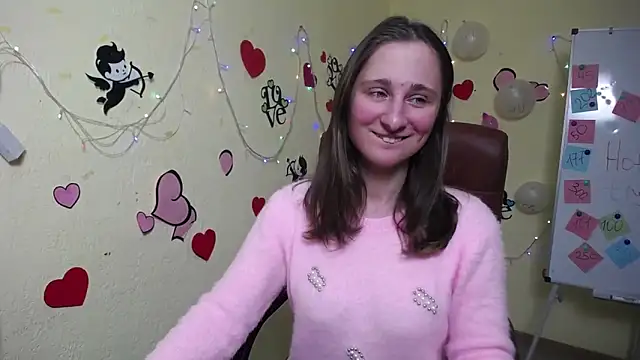 Snapshot of MichelLeee chatting on 02/10/25, 03:10 MichelLeee online show from 02/10/25, 03:10