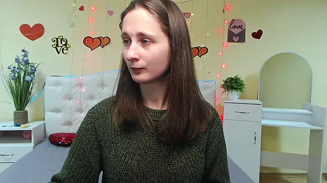 Snapshot of MichelLeee chatting on 02/11/25, 12:05 MichelLeee online show from 02/11/25, 12:05