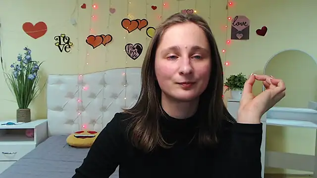 Snapshot of MichelLeee chatting on 02/21/25, 03:10 MichelLeee online show from 02/21/25, 03:10