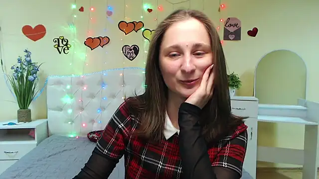 Snapshot of MichelLeee chatting on 02/28/25, 12:09 MichelLeee online show from 02/28/25, 12:09
