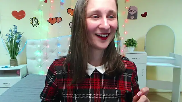 Snapshot of MichelLeee chatting on 02/28/25, 03:15 MichelLeee online show from 02/28/25, 03:15