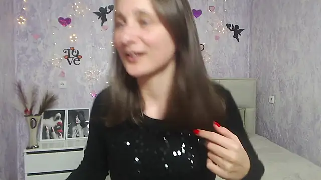 Snapshot of MichelLeee chatting on 03/12/25, 03:07 MichelLeee online show from 03/12/25, 03:07