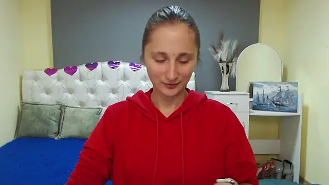 Snapshot of MichelLeee chatting on 09/19/25, 11:11 MichelLeee online show from 09/19/25, 11:11