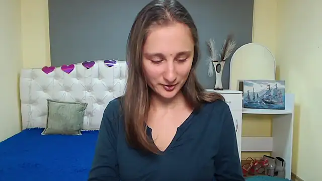 Snapshot of MichelLeee chatting on 10/07/25, 11:18 MichelLeee online show from 10/07/25, 11:18