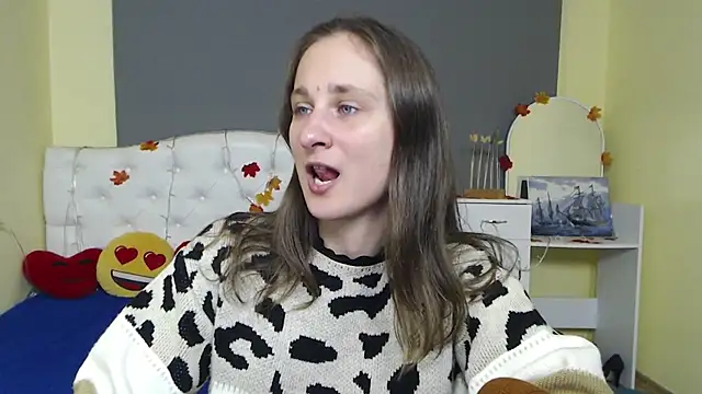 MichelLeee online show from 12/02/25, 12:21