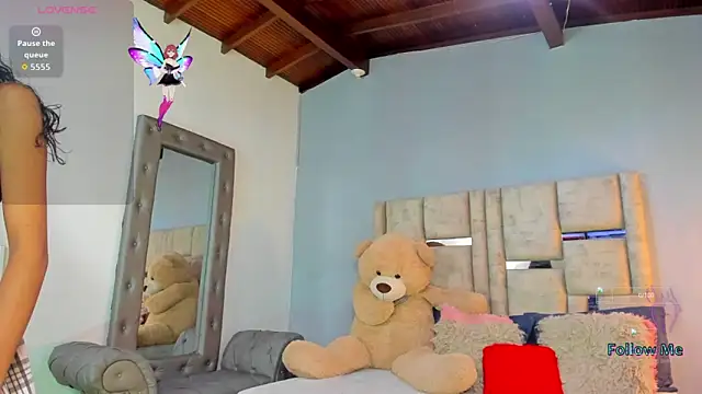 AshleyHill2 online show from 09/18/25, 03:30