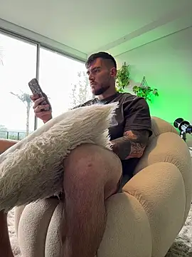 DimitriSullivan  online show from 12/02/25, 02:12