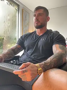 DimitriSullivan  online show from 02/18/26, 01:51