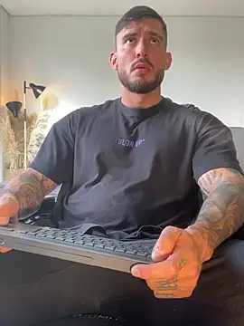 DimitriSullivan  online show from 02/27/26, 01:11