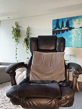 DimitriSullivan  online show from 04/17/26, 01:03