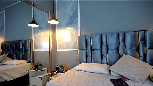 Snapshot of Ameliewitte_mjs chatting on 01/24/25, 01:03 Ameliewitte mjs online show from 01/24/25, 01:03