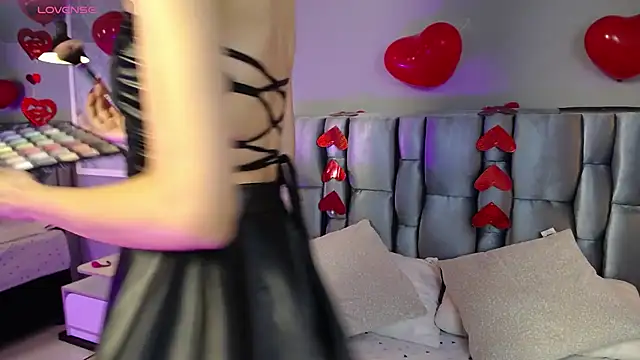 Snapshot of Ameliewitte_mjs chatting on 02/21/25, 07:43 Ameliewitte mjs online show from 02/21/25, 07:43