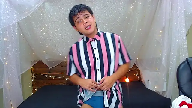 Snapshot of AndrewPherson chatting on 03/01/25, 06:32 AndrewPherson online show from 03/01/25, 06:32