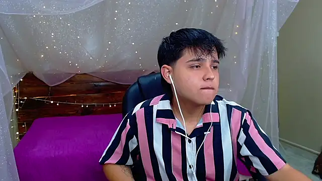 Snapshot of AndrewPherson chatting on 03/13/25, 12:13 AndrewPherson online show from 03/13/25, 12:13