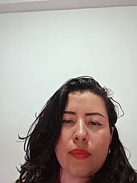 Snapshot of NeredaXxx chatting on 05/27/26, 11:24 NeredaXxx online show from 05/27/26, 11:24
