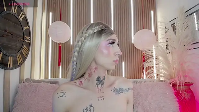 Aniie Doll online show from 01/10/26, 08:32