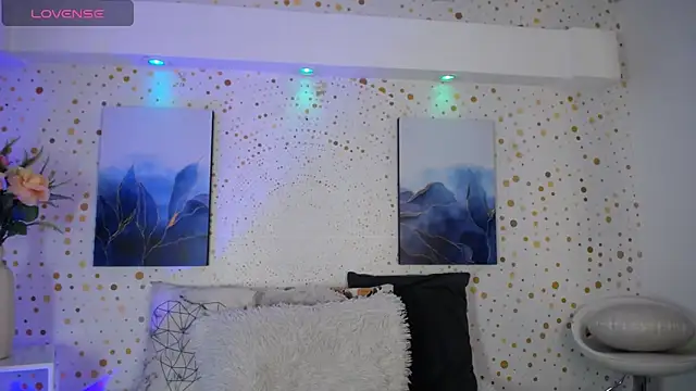 Aniie Doll online show from 02/06/26, 08:23