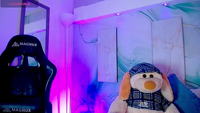 Aniie Doll online show from 04/10/26, 08:24