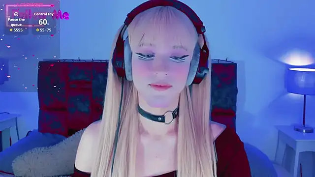 Snapshot of Kirmyy_ chatting on 11/20/25, 09:47 Kirmyy online show from 11/20/25, 09:47