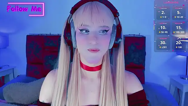 Snapshot of Kirmyy_ chatting on 11/28/25, 10:12 Kirmyy online show from 11/28/25, 10:12