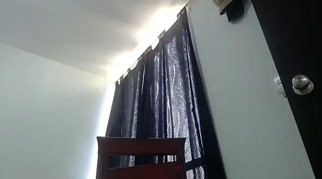 Snapshot of nicolle_milf1978 chatting on 03/11/25, 01:45 nicolle milf1978 online show from 03/11/25, 01:45