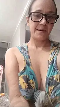 Snapshot of nicolle_milf1978 chatting on 09/24/25, 11:52 nicolle milf1978 online show from 09/24/25, 11:52