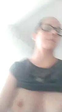 Snapshot of nicolle_milf1978 chatting on 11/22/25, 01:54 nicolle milf1978 online show from 11/22/25, 01:54