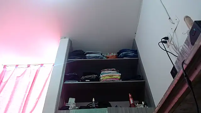 nicolle milf1978 online show from 04/01/26, 01:41