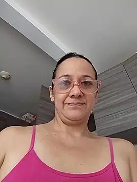 Snapshot of nicolle_milf1978 chatting on 06/05/26, 02:23 nicolle milf1978 online show from 06/05/26, 02:23