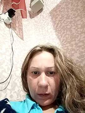 Snapshot of NormaHall chatting on 10/31/25, 02:45 NormaHall online show from 10/31/25, 02:45