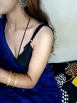 Snapshot of xpihu chatting on 10/18/25, 06:19 xpihu online show from 10/18/25, 06:19