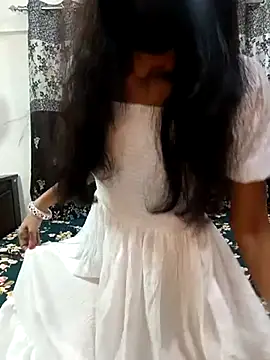Snapshot of Cute-Bhavya chatting on 02/16/25, 02:53 Cute-Bhavya online show from 02/16/25, 02:53
