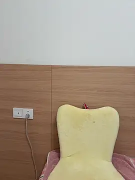 Selenaaaaa- online show from 03/15/25, 05:19