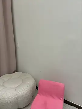 Selenaaaaa- online show from 03/21/25, 03:24