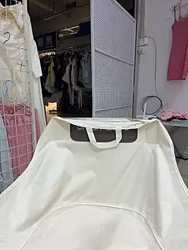 Selenaaaaa- online show from 04/14/26, 05:57