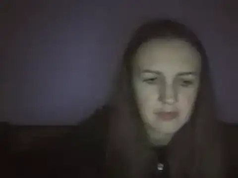 Snapshot of Milaniya261 chatting on 02/06/25, 03:27 Milaniya261 online show from 02/06/25, 03:27