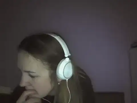 Snapshot of Milaniya261 chatting on 02/24/25, 01:46 Milaniya261 online show from 02/24/25, 01:46