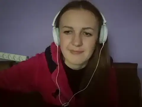 Snapshot of Milaniya261 chatting on 02/27/25, 04:31 Milaniya261 online show from 02/27/25, 04:31