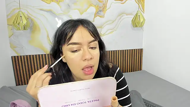 Snapshot of MelissaGilll chatting on 11/12/25, 07:35 MelissaGilll online show from 11/12/25, 07:35