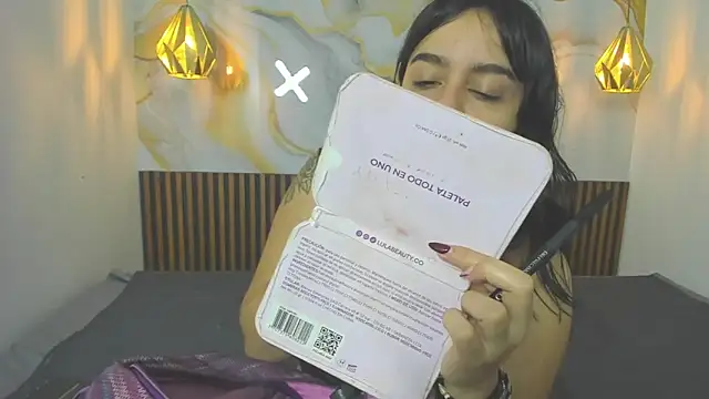 Snapshot of MelissaGilll chatting on 11/24/25, 07:24 MelissaGilll online show from 11/24/25, 07:24