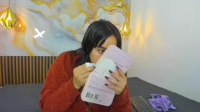 Snapshot of MelissaGilll chatting on 11/29/25, 02:20 MelissaGilll online show from 11/29/25, 02:20