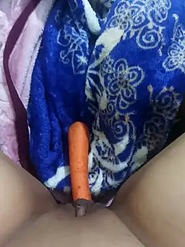 Snapshot of hayatsixi chatting on 02/11/25, 01:51 hayatsixi online show from 02/11/25, 01:51