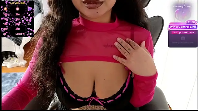 Snapshot of thebrattyprincess chatting on 01/21/25, 06:34 thebrattyprincess online show from 01/21/25, 06:34