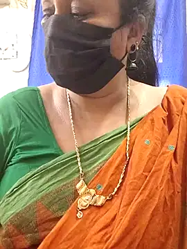 Snapshot of rekha_naier chatting on 07/07/26, 07:45 rekha naier online show from 07/07/26, 07:45