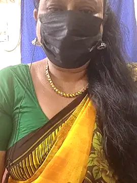 Snapshot of rekha_naier chatting on 07/15/26, 05:18 rekha naier online show from 07/15/26, 05:18