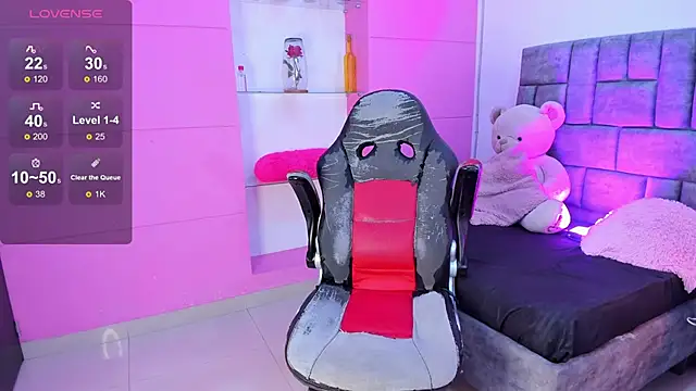 jisoo   online show from 09/25/25, 03:38